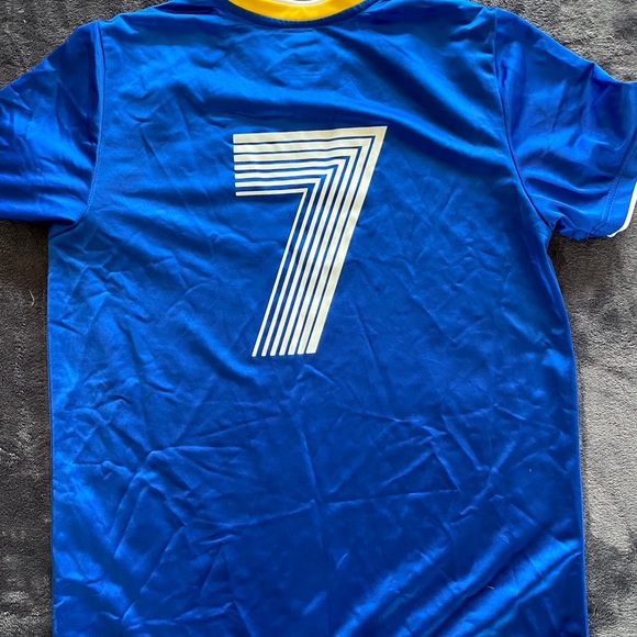 Shirt - Picture 2 of 4